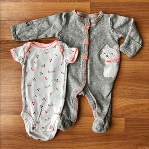 ⭐️ 3/ $10 Newborn Onesie and Sleeper Bundle